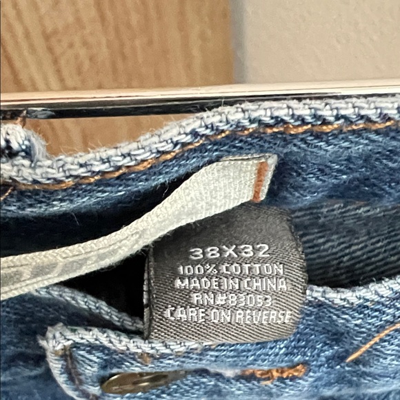 Urban Pipeline Relaxed Fit Blue Jeans - Picture 7 of 8